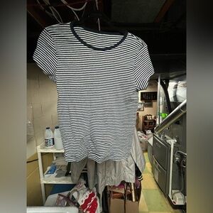 Striped Black and White Women's Top Size 18 NWT Giveaway